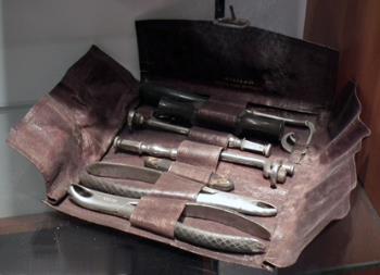 Case, Instrument (Extraction)